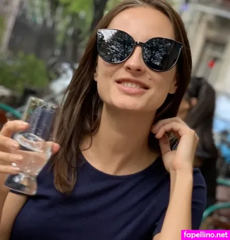 Jane Bond OnlyFans Thumbnail #FnHgPTqGKE