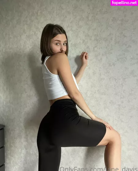 Jane Davis OnlyFans Thumbnail #OsSwJxYvty