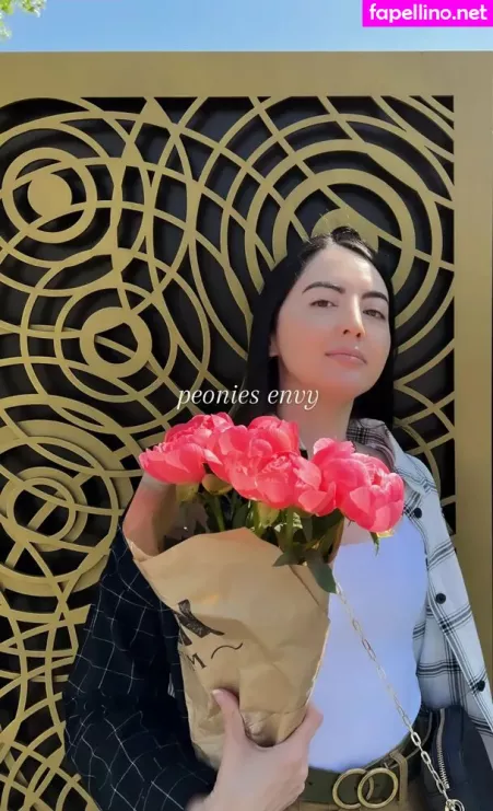 Jane Douglas OnlyFans Thumbnail #FAEtweMnsx