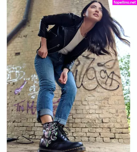 Jane Douglas OnlyFans Thumbnail #VY1FA9KTvv