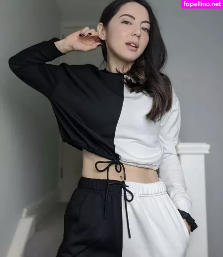 Jane Douglas OnlyFans Thumbnail #e8HUiuLApn