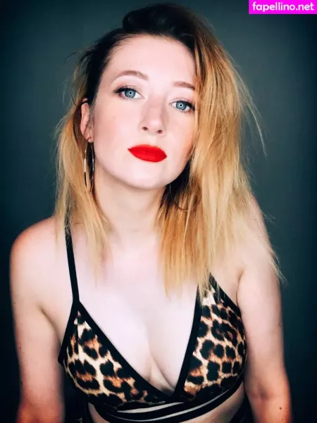 Jane Grey OnlyFans Thumbnail #pW92nUYbJ0