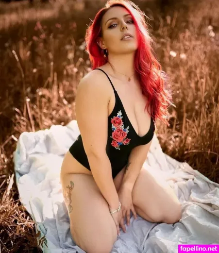 Jane Peaches Aka Feuerkopf OnlyFans Thumbnail #U6pWB831uc