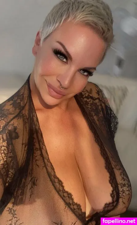 Janeblondofc OnlyFans Thumbnail #T3Z1e2YmV7