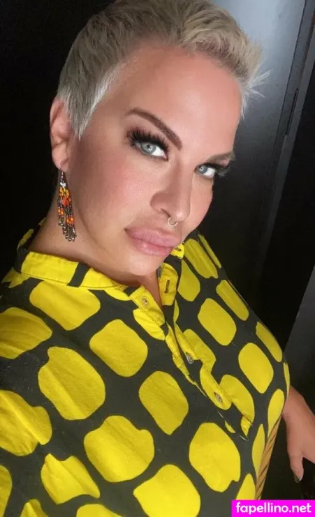 Janeblondofc OnlyFans Thumbnail #yj4KjvmsWD