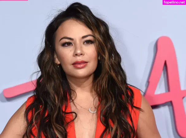 Janel Parrish OnlyFans Thumbnail #22qSZDkXdH