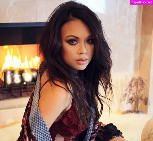 Janel Parrish OnlyFans Thumbnail #M6t9asaLFh