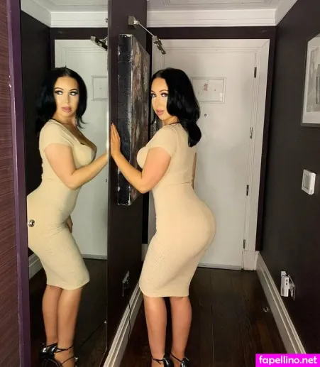 Janelle 1 OnlyFans Thumbnail #Q2pkLILYd9