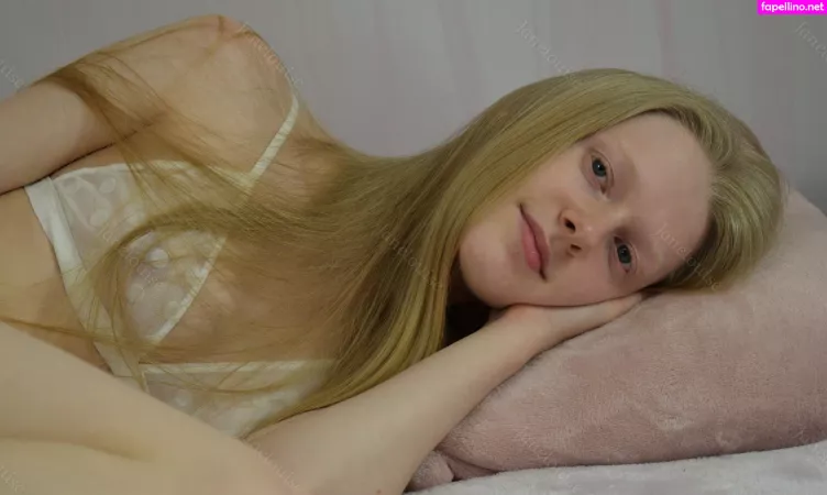 Janelouisefree OnlyFans Thumbnail #ckGSv8vTqK