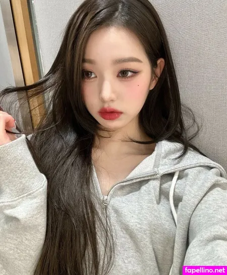 Jang Won Young OnlyFans Thumbnail #UCAbIIaXSU