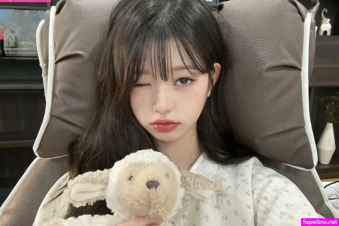 Jang Won Young OnlyFans Thumbnail #i0Cf1CO5Pk