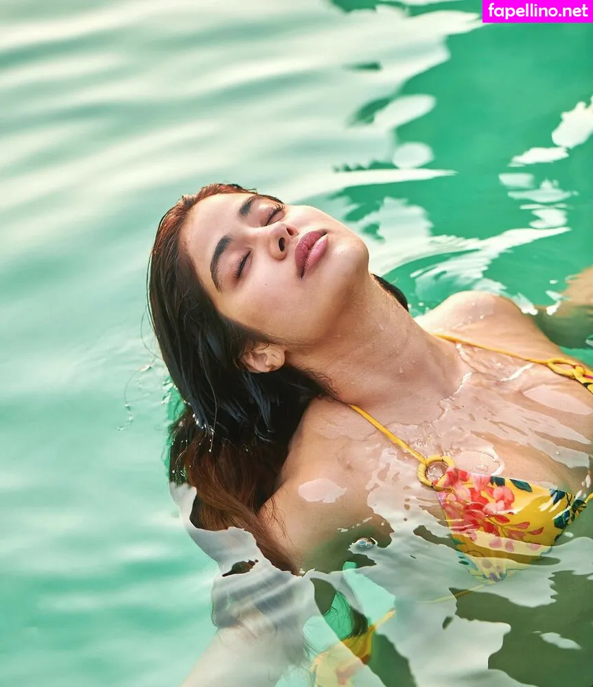 janhvikapoor, janhvikapoorr Nude Leaked OnlyFans Photo #aTjvxfGo9o