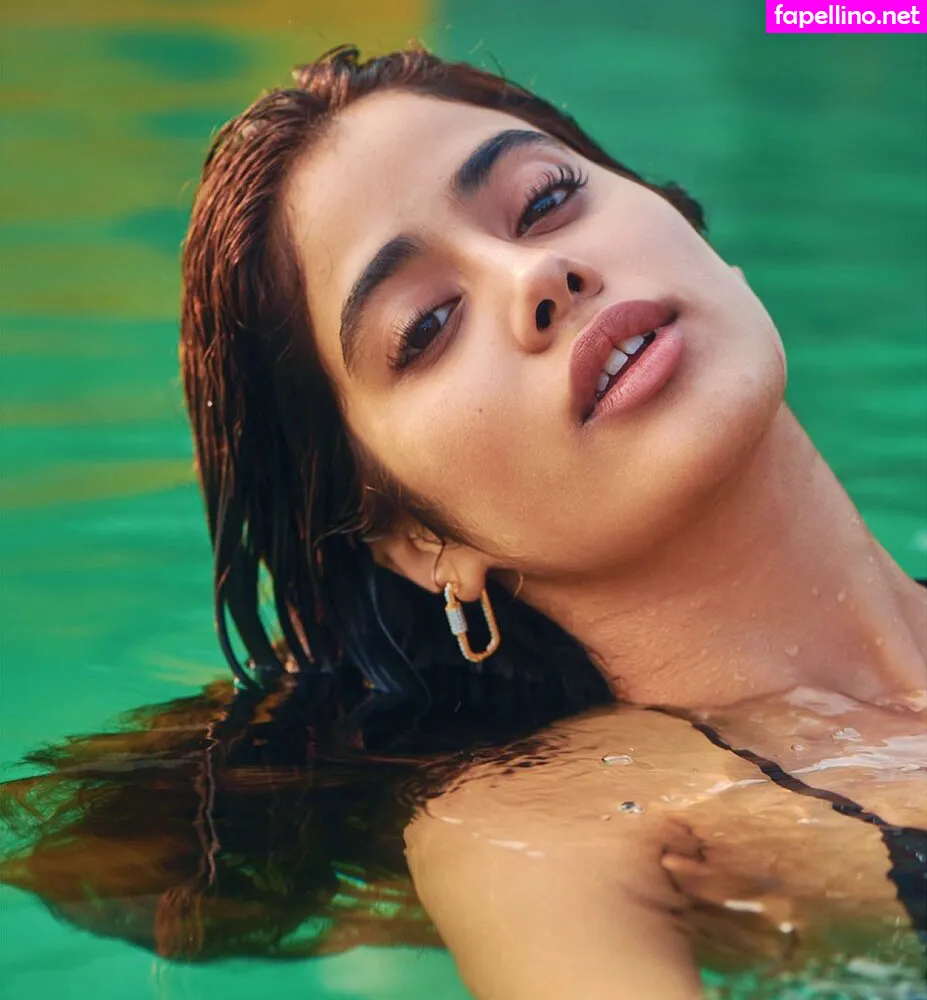 janhvikapoor, janhvikapoorr Nude Leaked OnlyFans Photo #f3NfoTiYHy