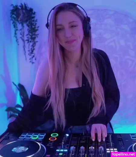 Jani OnlyFans Thumbnail #8VlnwVRpVe