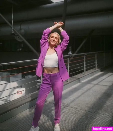 Janin Ullmann OnlyFans Thumbnail #byl7UeX3lv