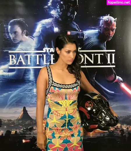 Janina Gavankar photo