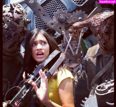 Janina Gavankar OnlyFans Thumbnail #ZULNiogRMZ