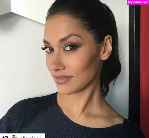 Janina Gavankar photo
