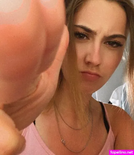 Janina Hille OnlyFans Thumbnail #na8x6YlMwc