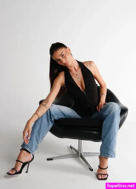 Janina Modica OnlyFans Thumbnail #W8XnpsDecI