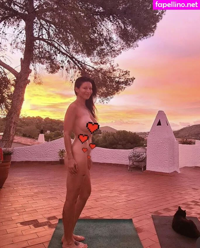 janina, janinatregambe Nude Leaked OnlyFans Photo #2YdcKBIOwH
