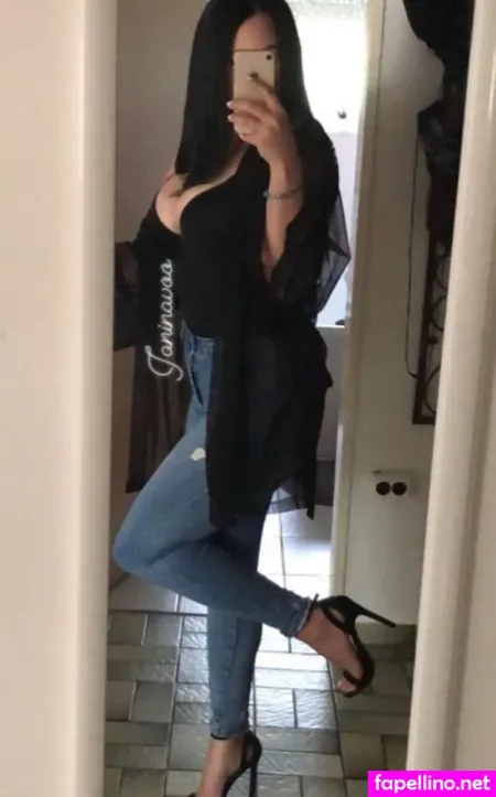 Janinavoo OnlyFans Thumbnail #hI12tG8oSt