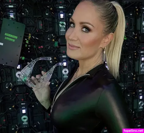 Janine Kunze OnlyFans Thumbnail #4tN5Z6kbgD