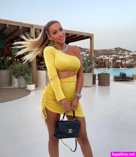 Janine Wiggert OnlyFans Thumbnail #cGXaoA3EKS