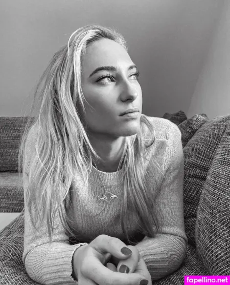 Janja Garnbret OnlyFans Thumbnail #h0H96uJAsQ