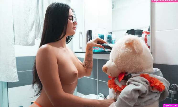 Janka Riecanova OnlyFans Thumbnail #BdOL5Hxm87