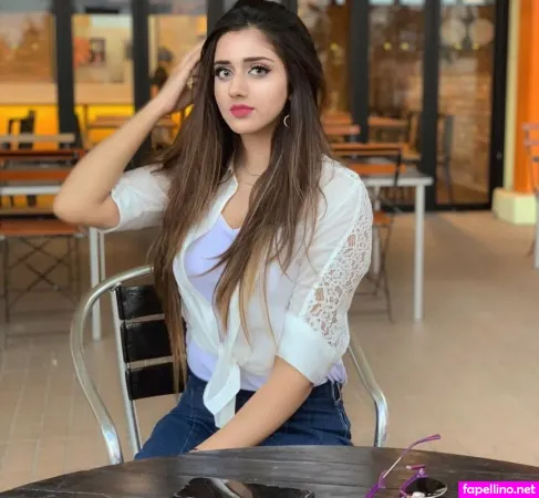 Jannat Mirza OnlyFans Thumbnail #7L5XoCE9N3