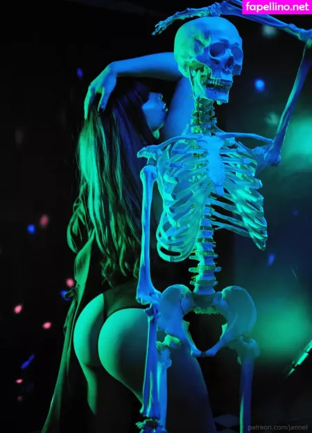 Jannetincosplay OnlyFans Thumbnail #VtuBK3JJw3