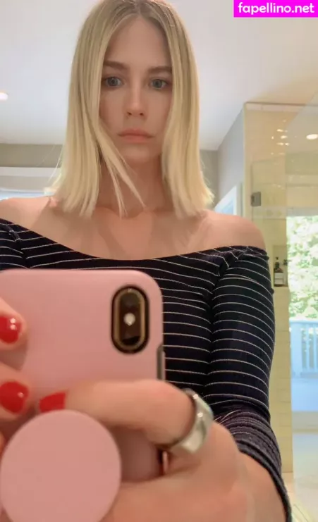 January Jones OnlyFans Thumbnail #ov4YWH36qw