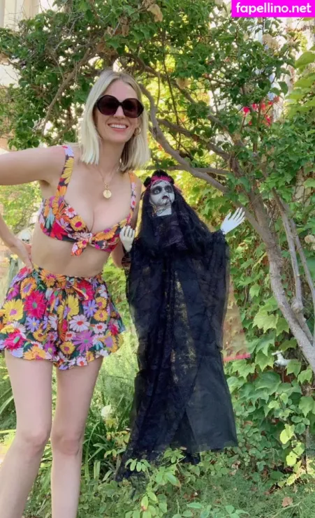 January Jones OnlyFans Thumbnail #wJzOkH97LH