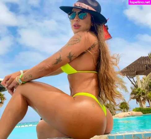 Jaque Khury OnlyFans Thumbnail #0wrJmvtzdW