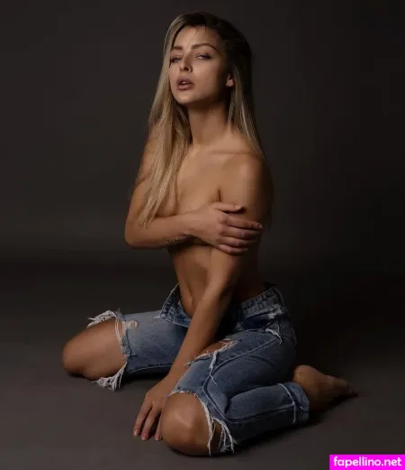 Jaquelyn Reimann OnlyFans Thumbnail #CqTjAphfDK