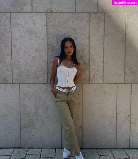 Jaruwanzehrer OnlyFans Thumbnail #YS2IyTEupR