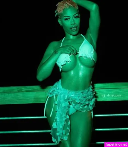 Jasaminebanks OnlyFans Thumbnail #1oD9v0xvEI