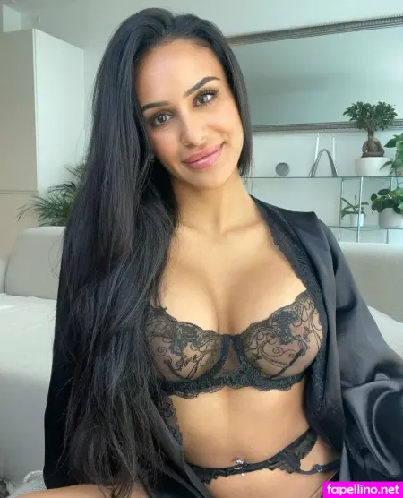 Jasmiinsecretsfree OnlyFans Thumbnail #SOaHyz1CXH