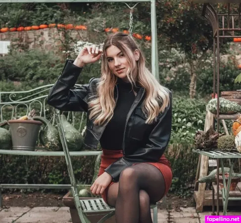 Jasmiinsta OnlyFans Thumbnail #CRC0RnGSMD