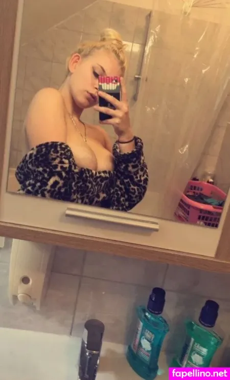 Jasmin Pignitter OnlyFans Thumbnail #bUD55hF2i4