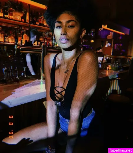 Jasmine Chola OnlyFans Thumbnail #qjZ4k1XebR