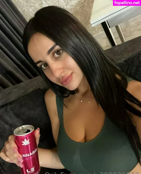 Jasmine Mills OnlyFans Thumbnail #UAvn6xIh4E