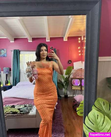 Jasminesherni 1 OnlyFans Thumbnail #1Zfto4egl2