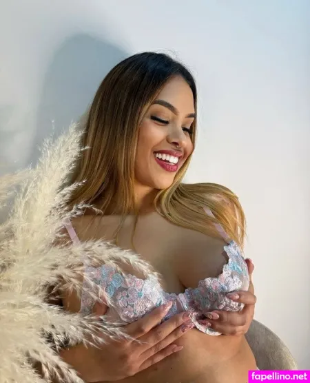 Jasminzare OnlyFans Thumbnail #hCnKTxRTG7