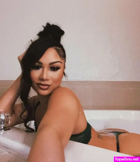 Jazchinkz OnlyFans Thumbnail #WnXYYSvNAy