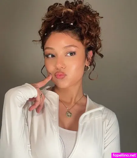 Jazmina OnlyFans Thumbnail #5wgxftufVJ