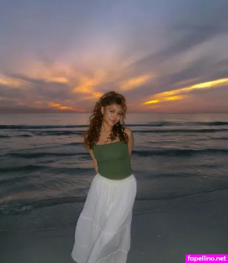 Jazmina OnlyFans Thumbnail #CcQL0xjUg5