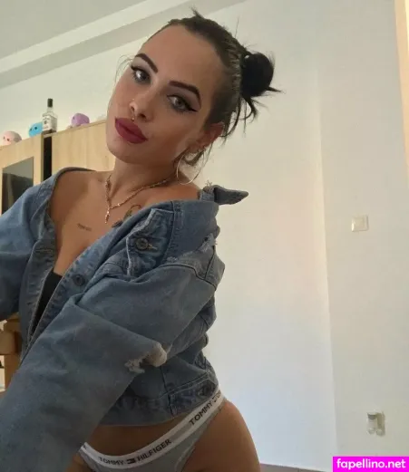 Jazminkovacs8 OnlyFans Thumbnail #Zwqd53g4o6