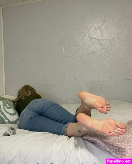 Jazzhascutefeet OnlyFans Thumbnail #s042mCwG8P